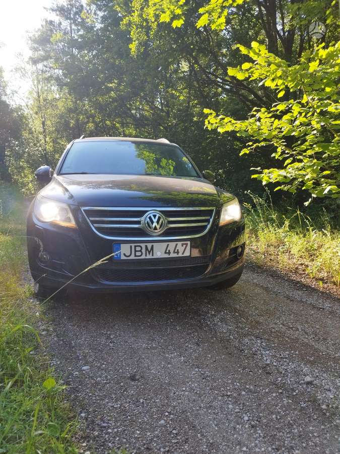 Volkswagen Tiguan 2009 — салон