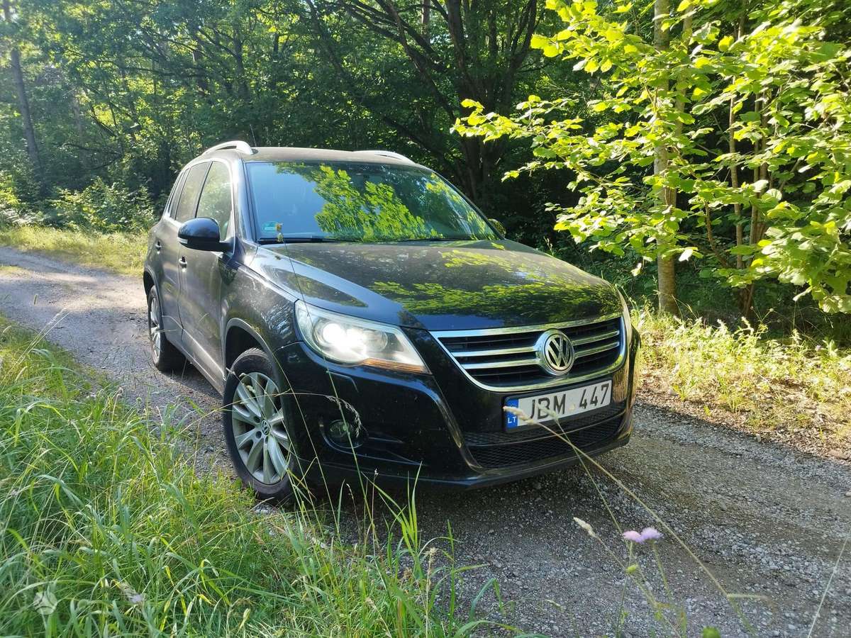 Volkswagen Tiguan 2009 — двигун 1984 cm³, 170 HP (125kW)