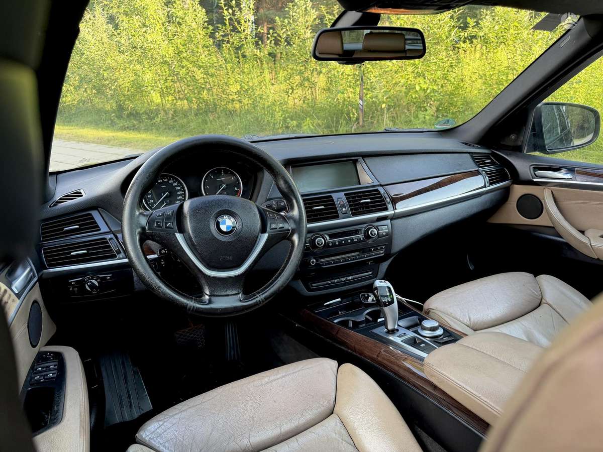 BMW X5 2007 — photo 9