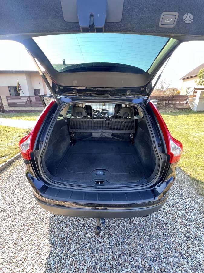 Volvo XC60 2010 — photo 15