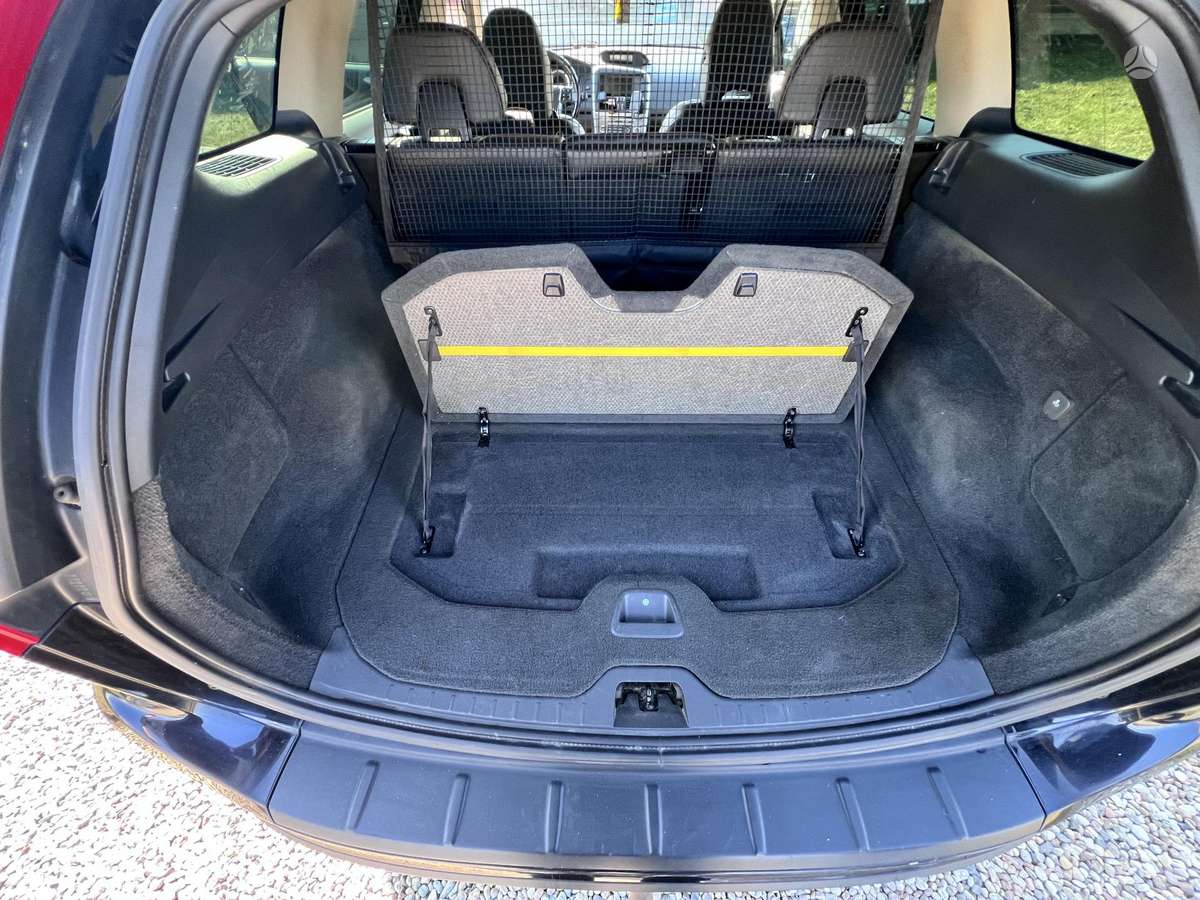 Volvo XC60 2010 — photo 16