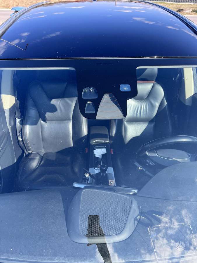 Volvo XC60 2010 — photo 9