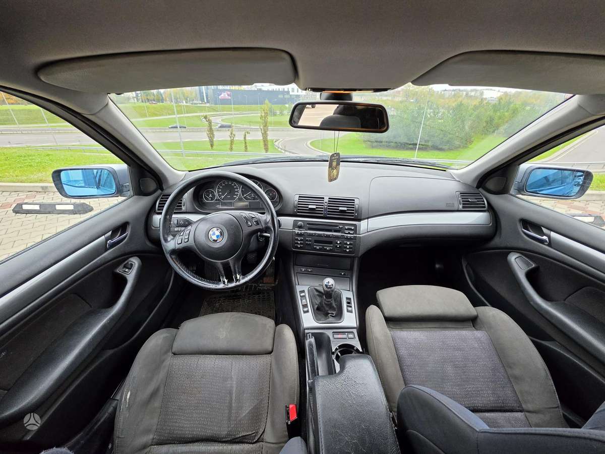 BMW 320 2004 — photo 7