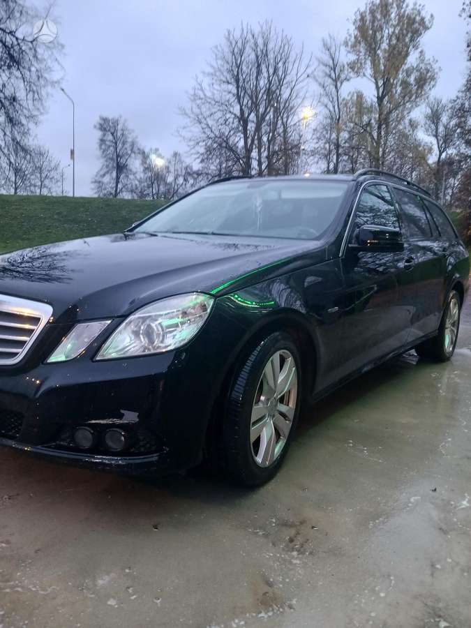 Mercedes-Benz E250 2011 — photo 5
