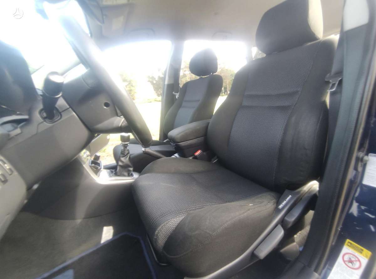 Toyota Avensis 2008 — photo 18