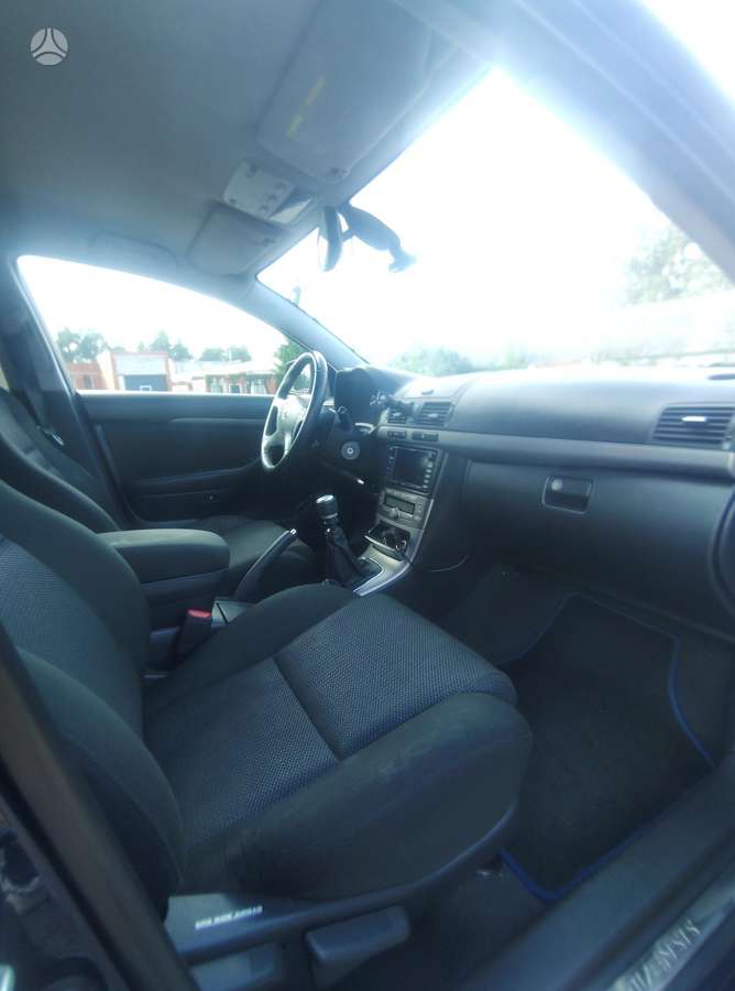 Toyota Avensis 2008 — photo 24
