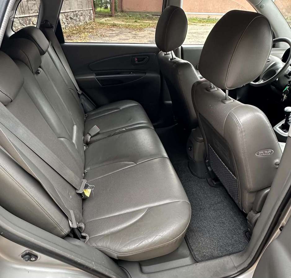 Hyundai Tucson 2006 — photo 12