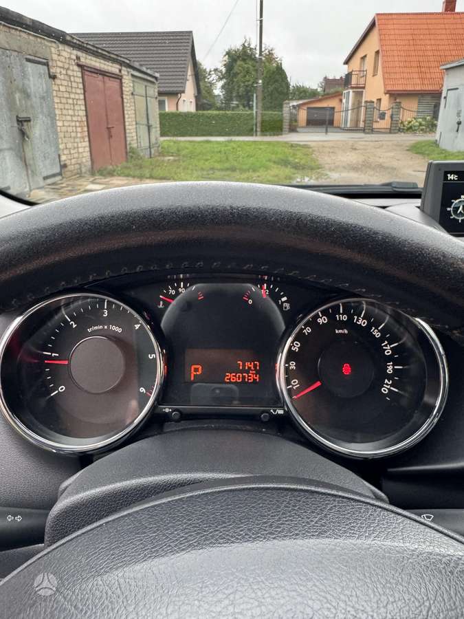 Peugeot 3008 2015 — photo 11
