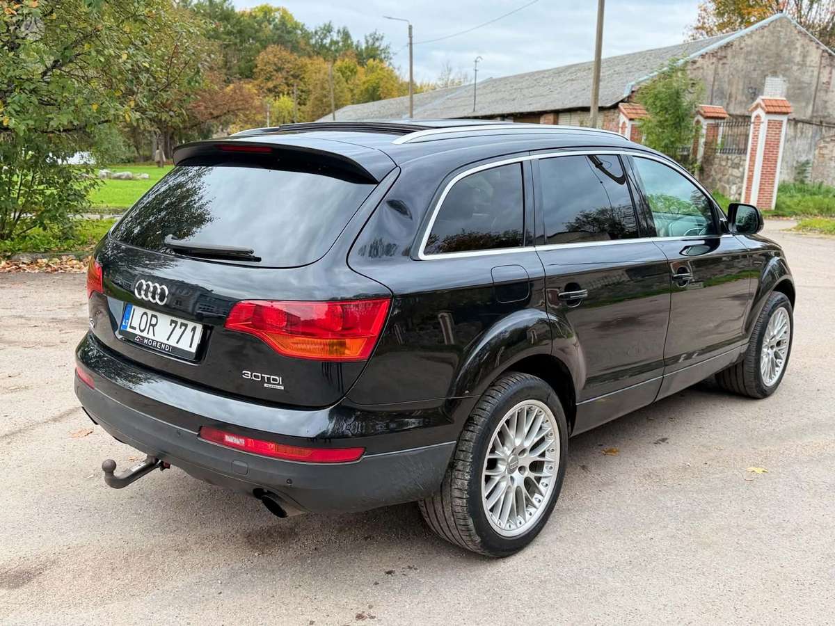 Audi Q7 2008 — engine 3000 cm³, 232 HP (171kW)