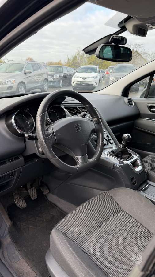 Peugeot 5008 2012 — photo 7