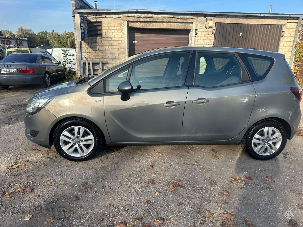 Opel Meriva 2015 — photo 6