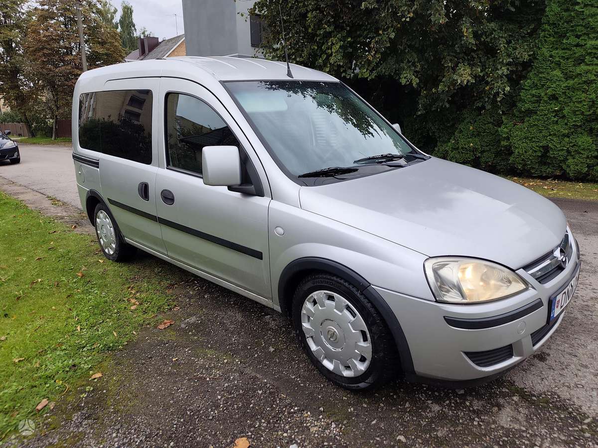 Opel Combo 2008 — interior