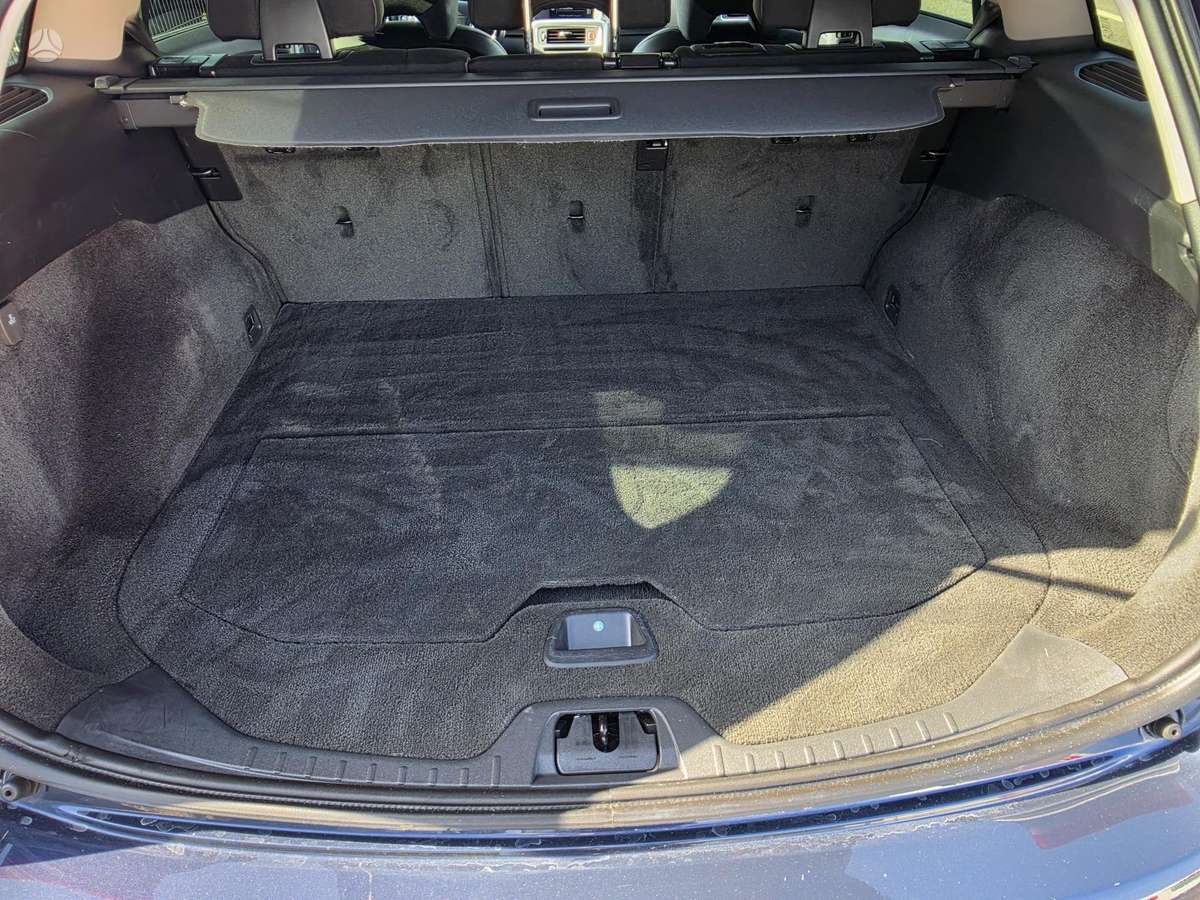 Volvo V60 2011 — photo 18