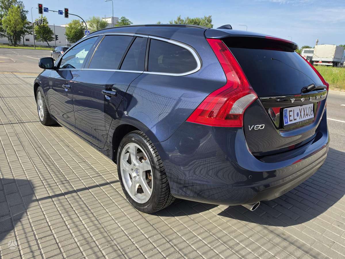 Volvo V60 2011 — photo 6
