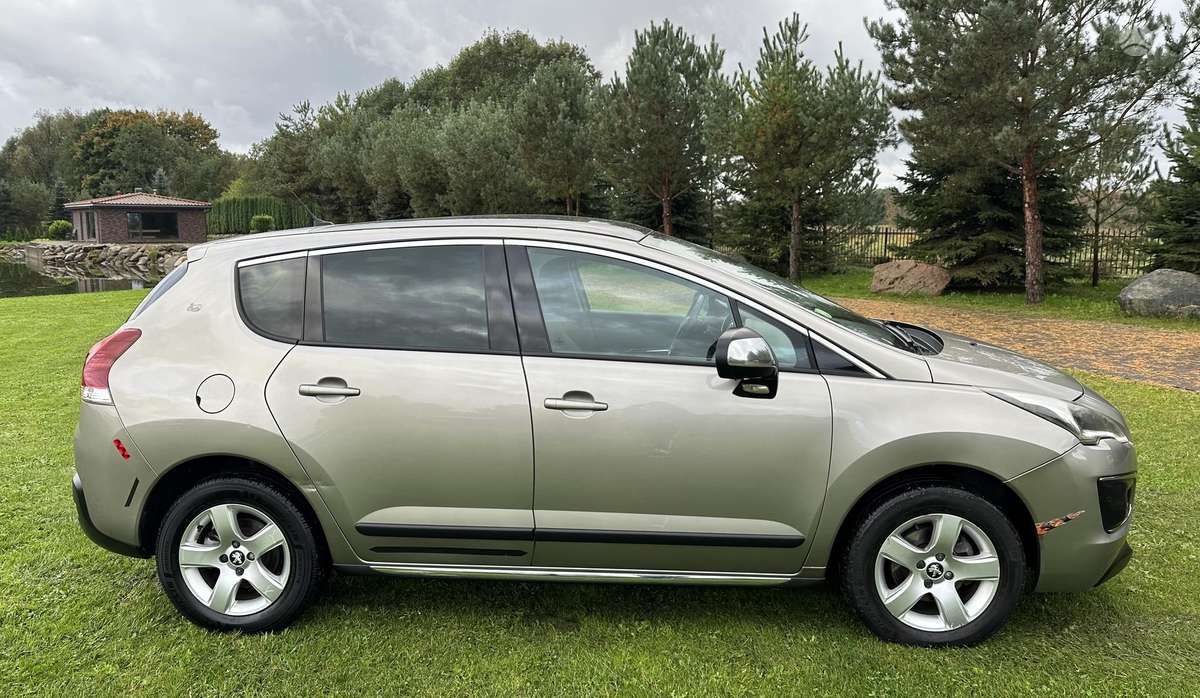 Peugeot 3008 2013 — двигун 1560 cm³, 114 HP (84kW)
