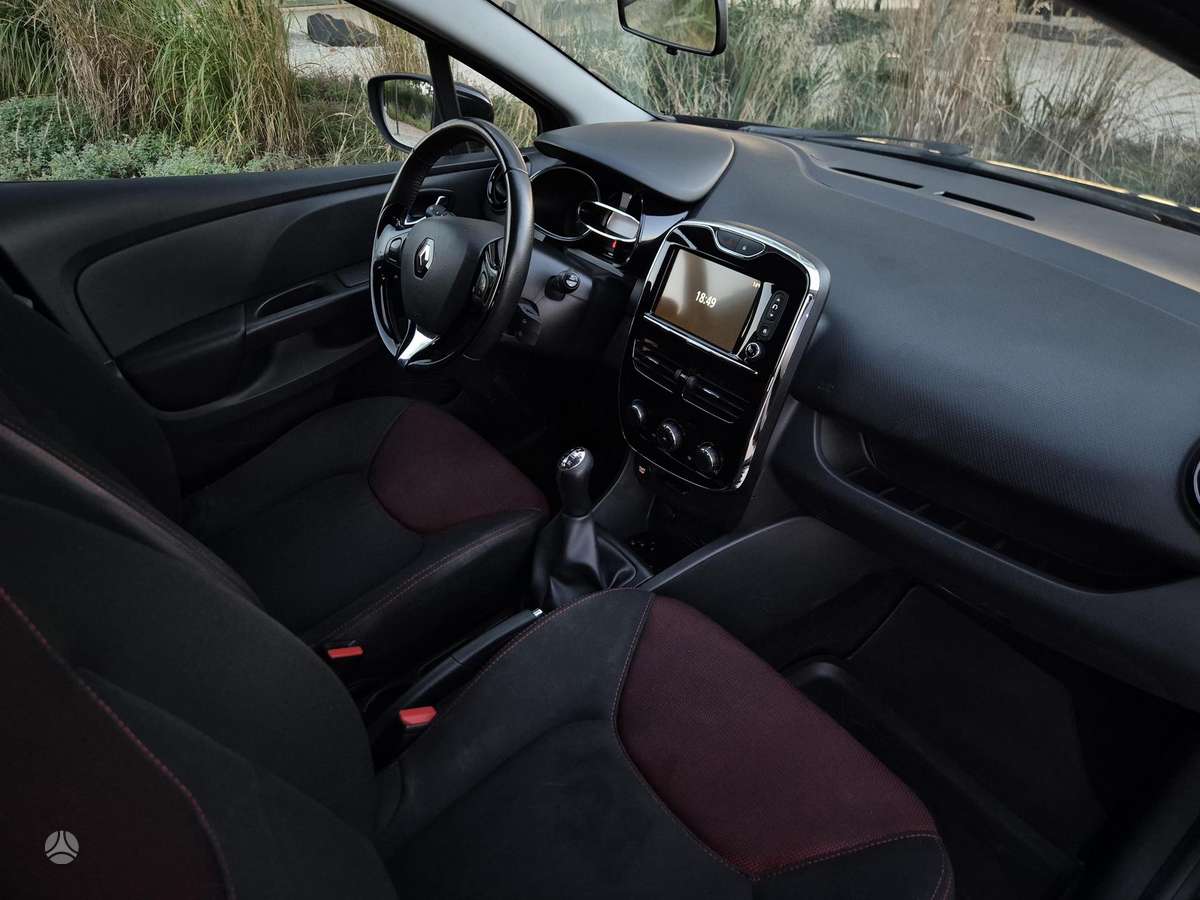 Renault Clio 2015 — photo 6