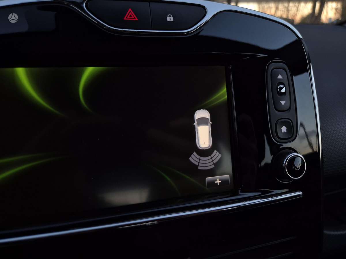 Renault Clio 2015 — photo 8