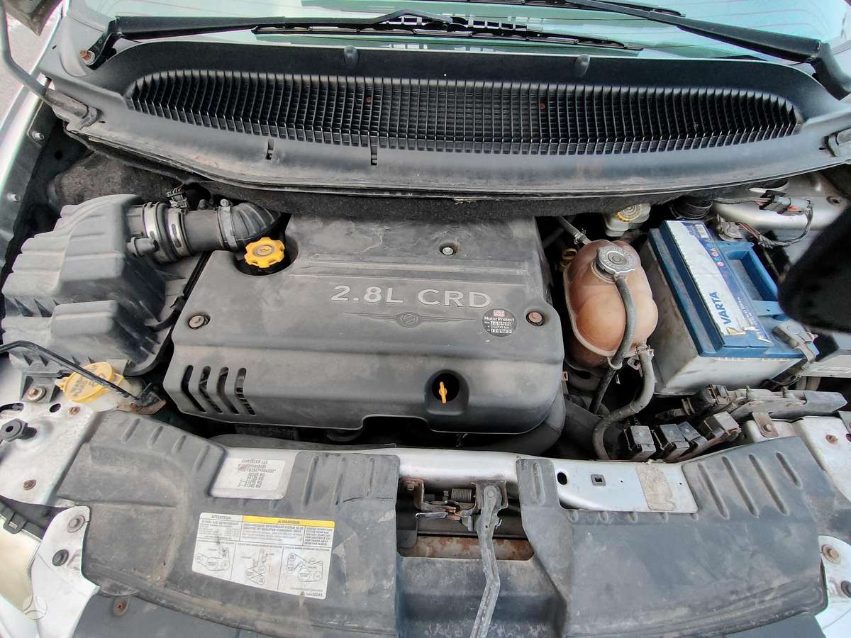 Chrysler Voyager 2008 — photo 12