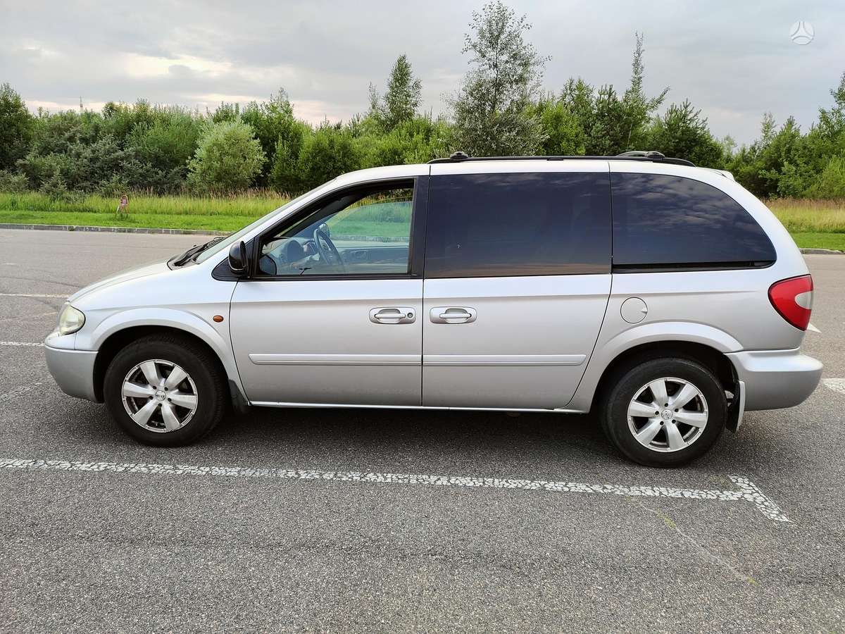 Chrysler Voyager 2008 — photo 21