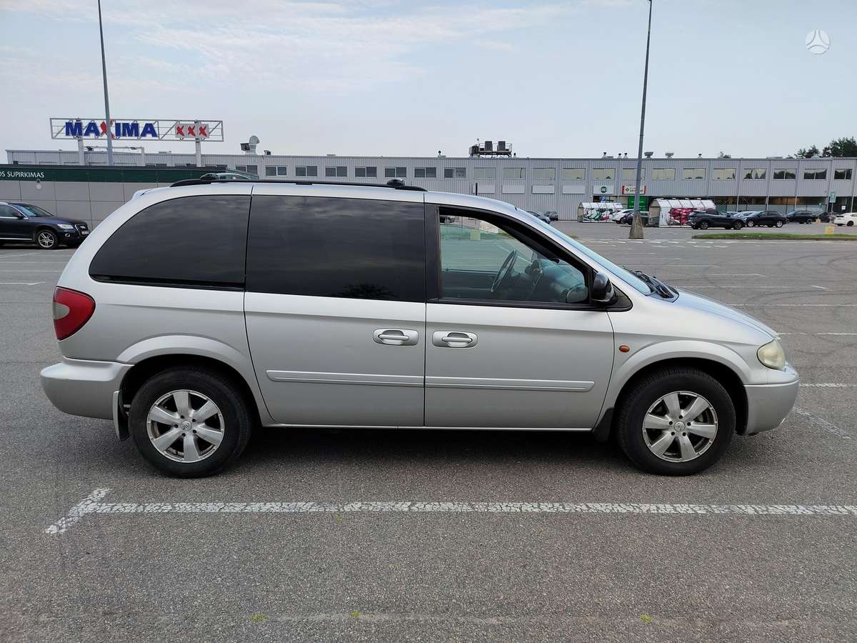 Chrysler Voyager 2008 — photo 23