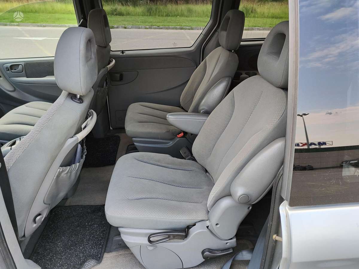 Chrysler Voyager 2008 — photo 25