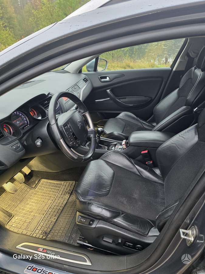 Citroen C5 2010 — photo 9