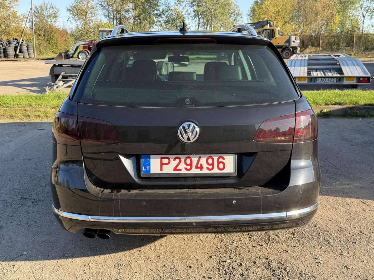 Volkswagen Passat 2012 — двигун 1968 cm³, 170 HP (125kW)
