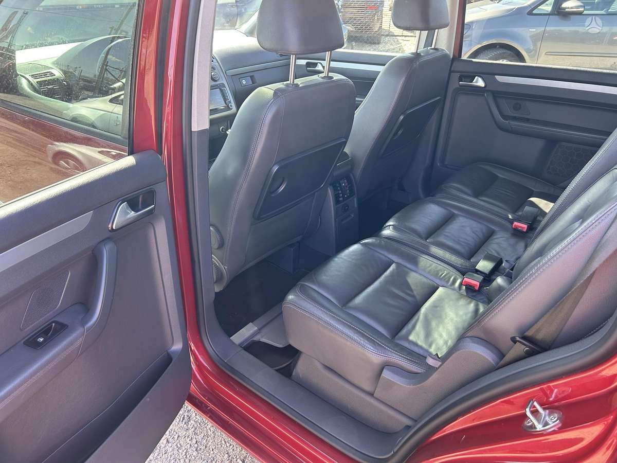 Volkswagen Touran 2007 — photo 16