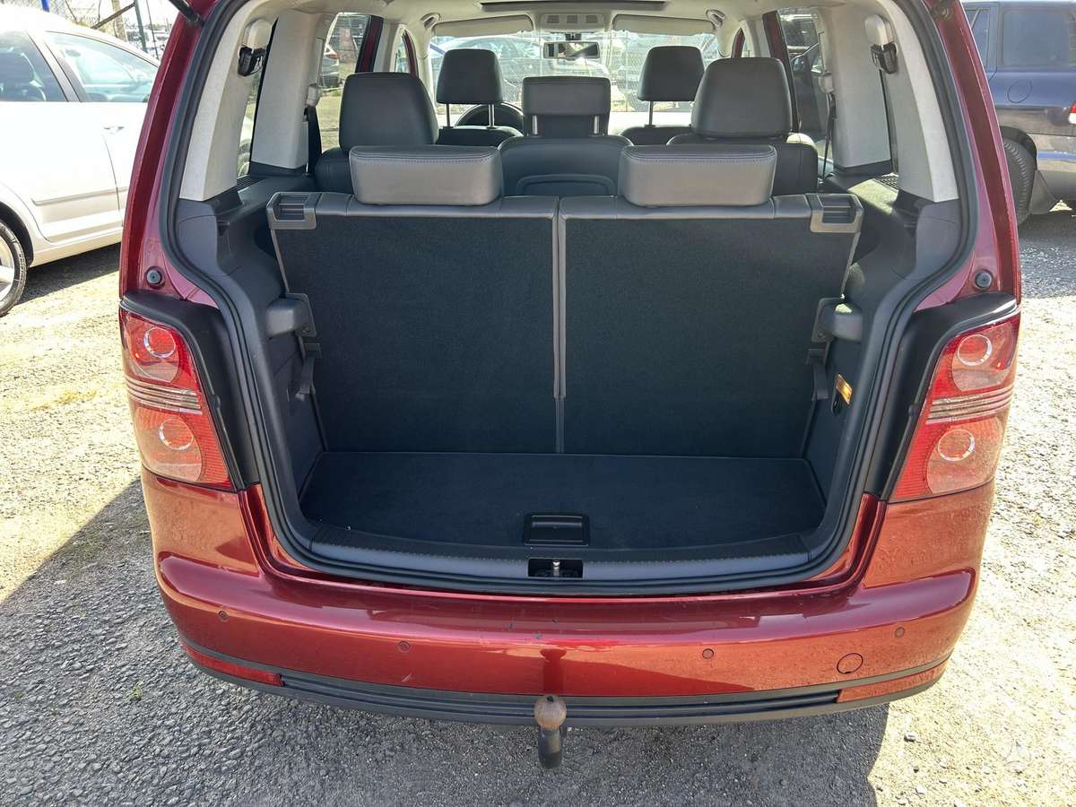 Volkswagen Touran 2007 — photo 18