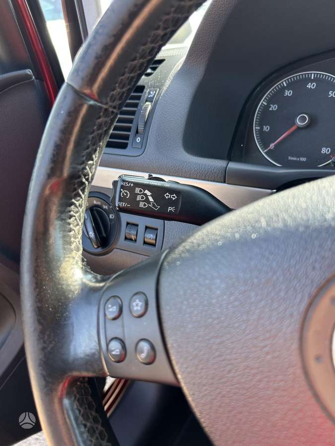 Volkswagen Touran 2007 — photo 19