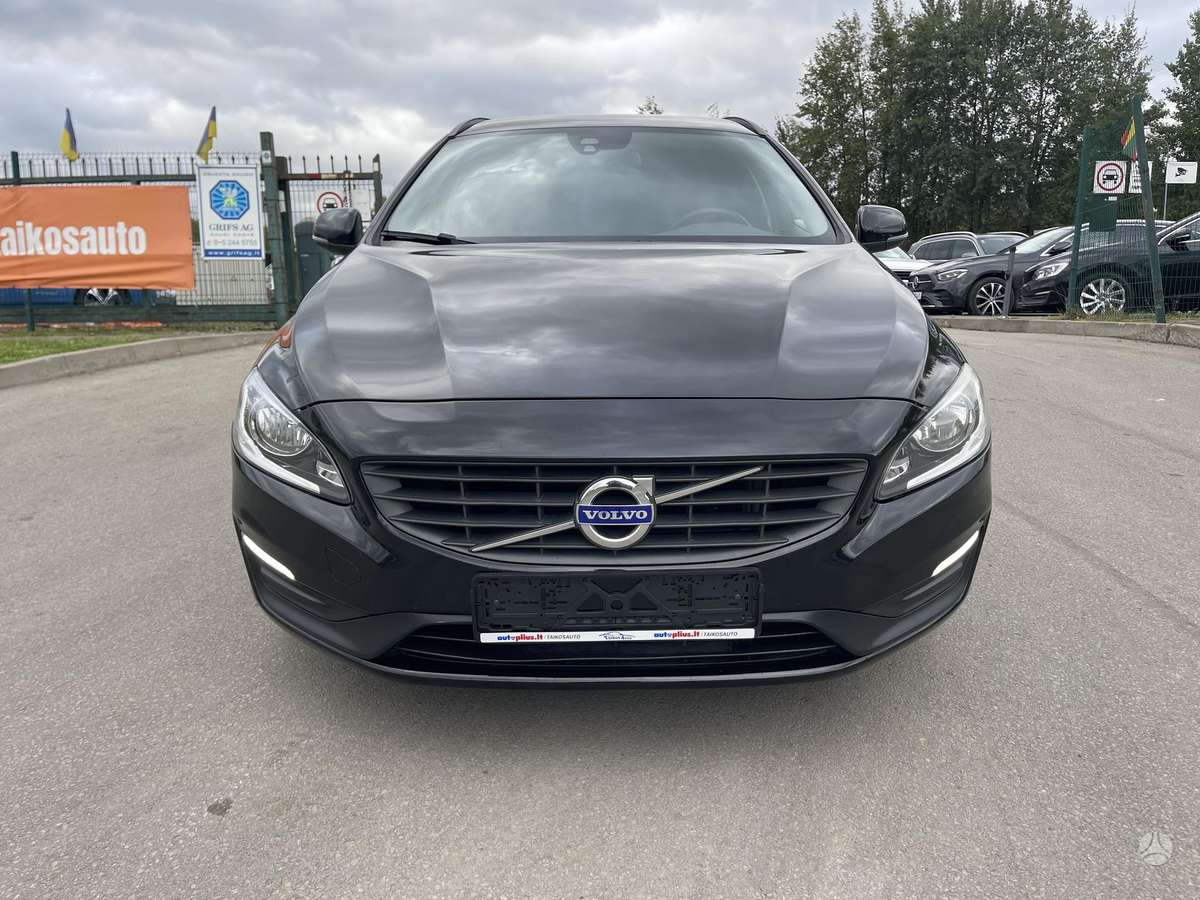 Volvo V60 2015 — двигун 1969 cm³, 150 HP (110kW)