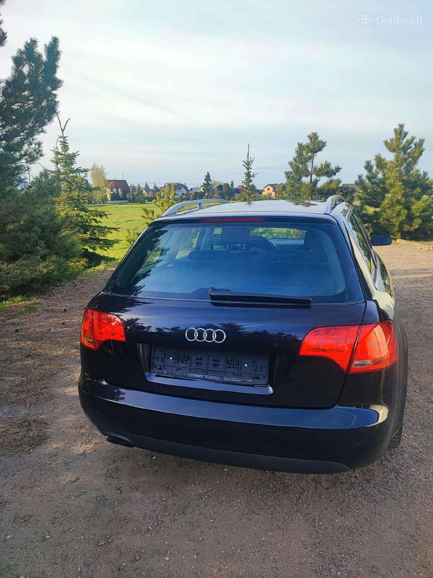 Audi A4 2005 — вигляд ззаду