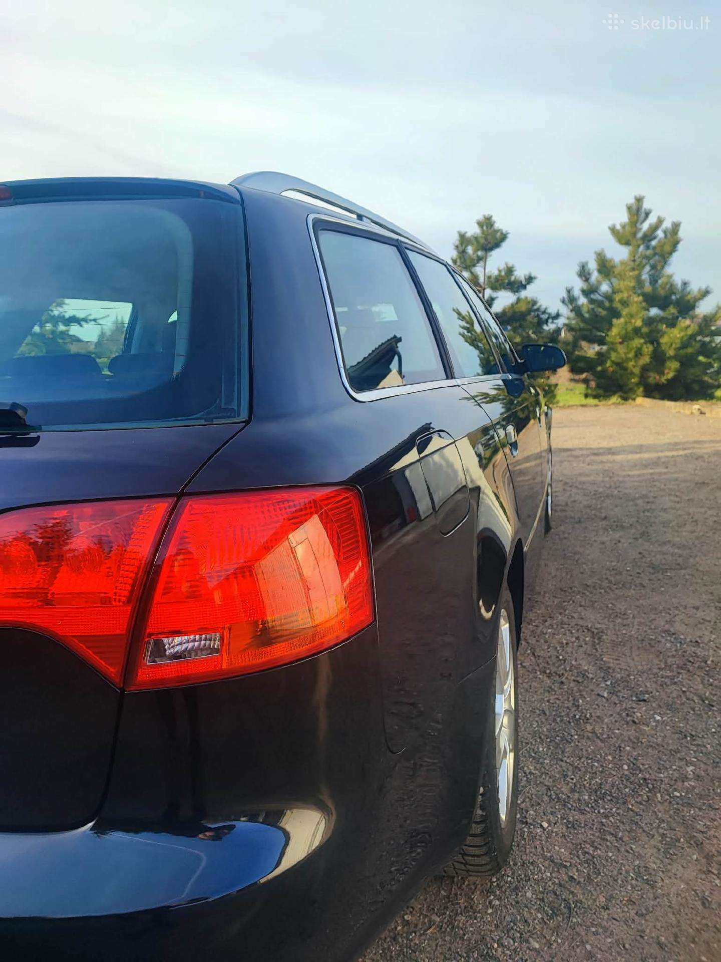 Audi A4 2005 — салон