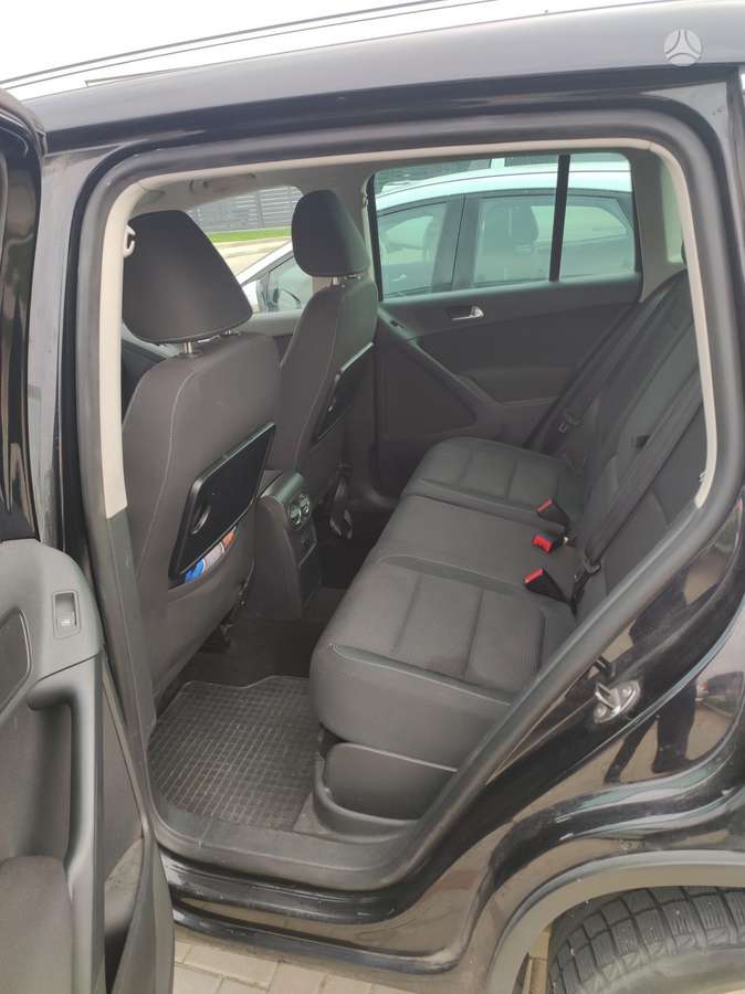 Volkswagen Tiguan 2010 — photo 10