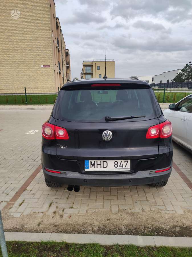 Volkswagen Tiguan 2010 — engine 1968 cm³, 140 HP (103kW)