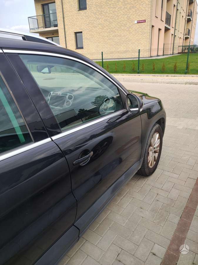 Volkswagen Tiguan 2010 — photo 7