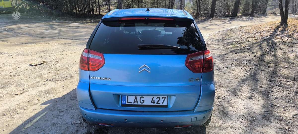 Citroen C4 2008 — rear view