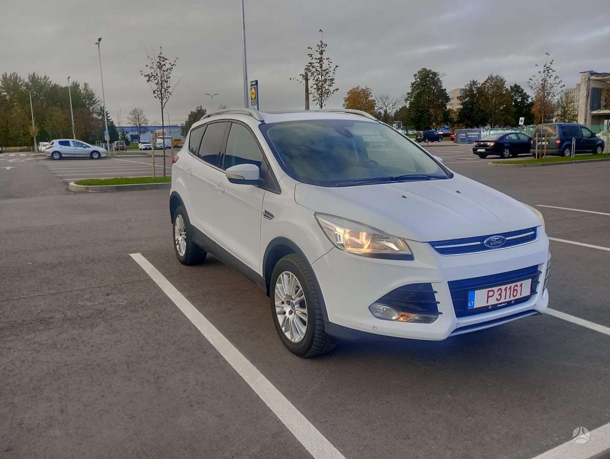Ford Kuga 2013 — фото 12