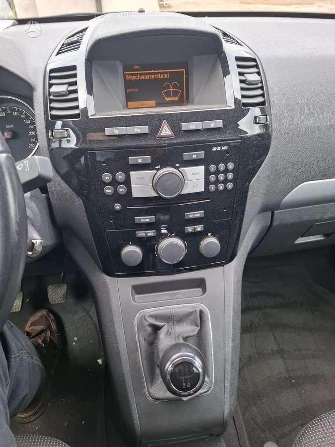 Opel Zafira 2012 — фото 13