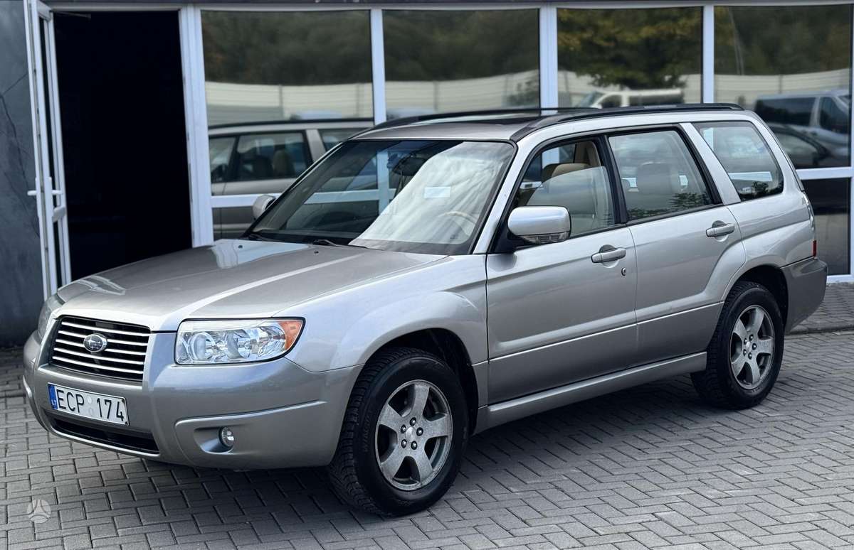 Subaru Forester 2008 — interior
