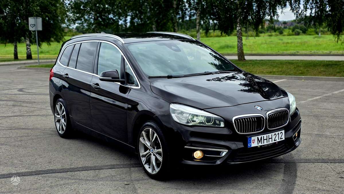 BMW 216 2015 — photo 11