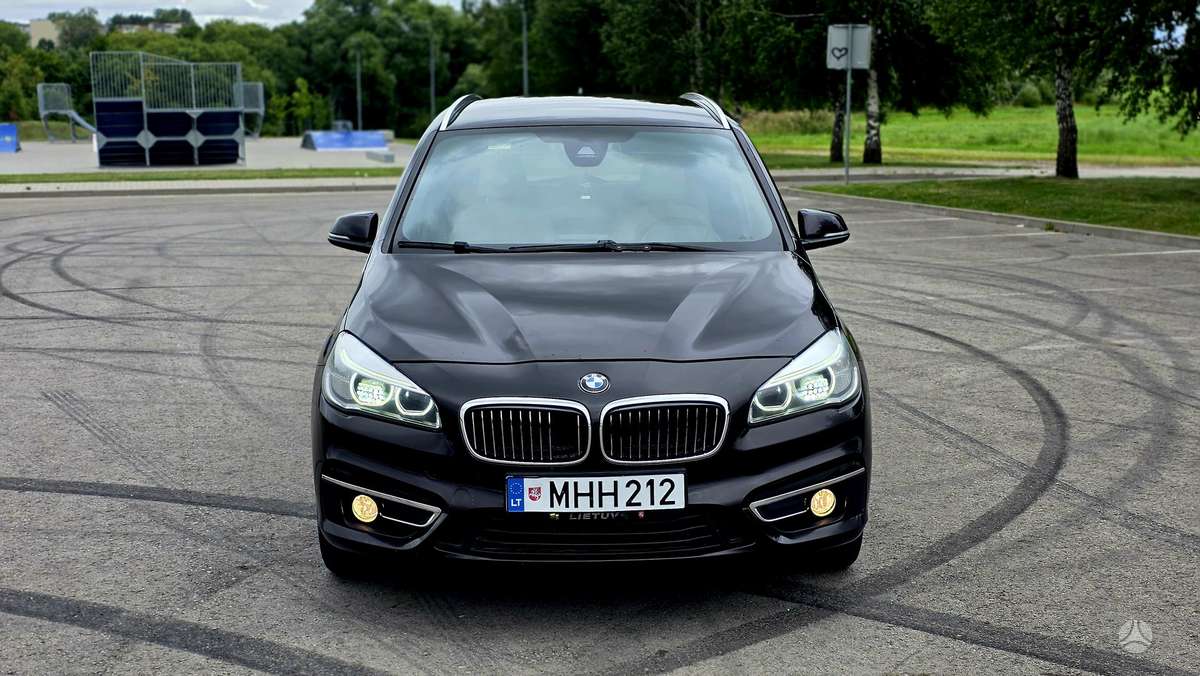 BMW 216 2015 — photo 12