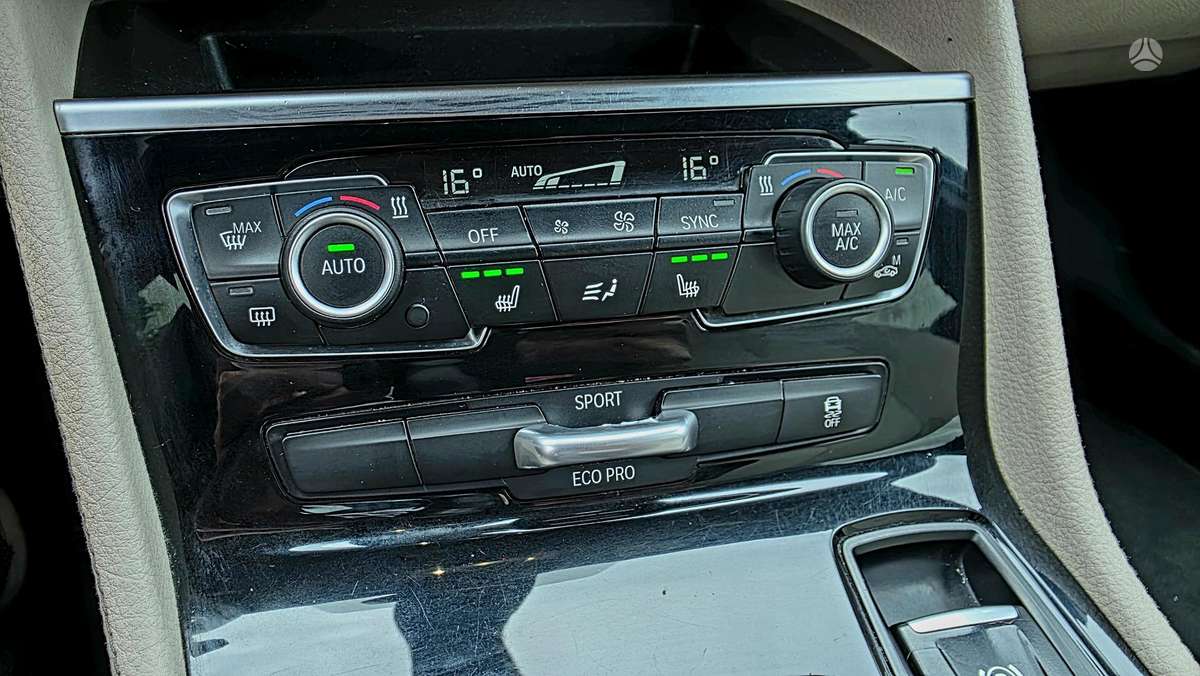 BMW 216 2015 — photo 20