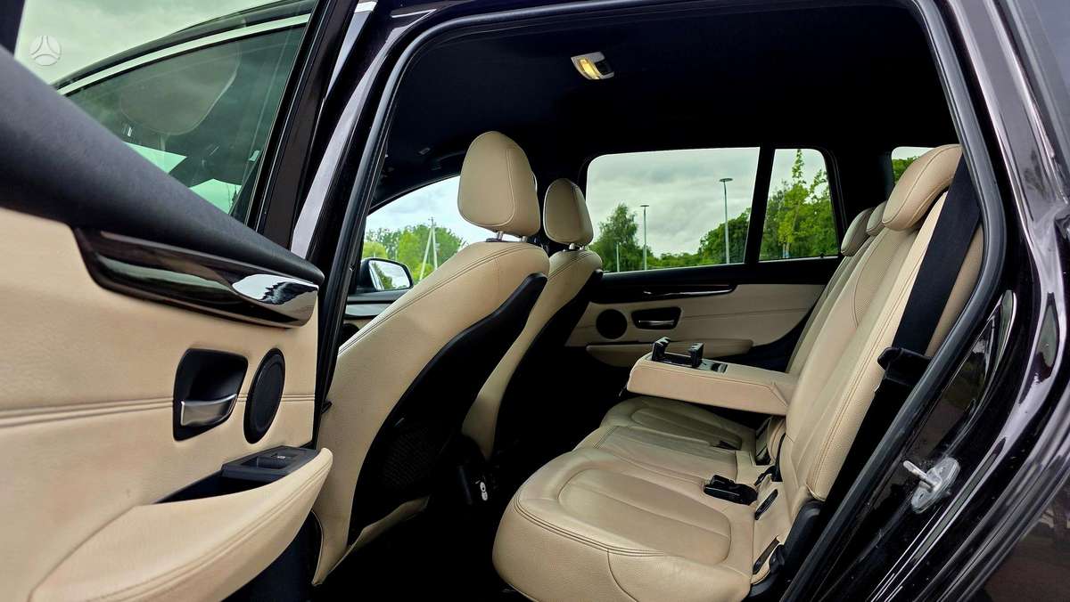 BMW 216 2015 — photo 22