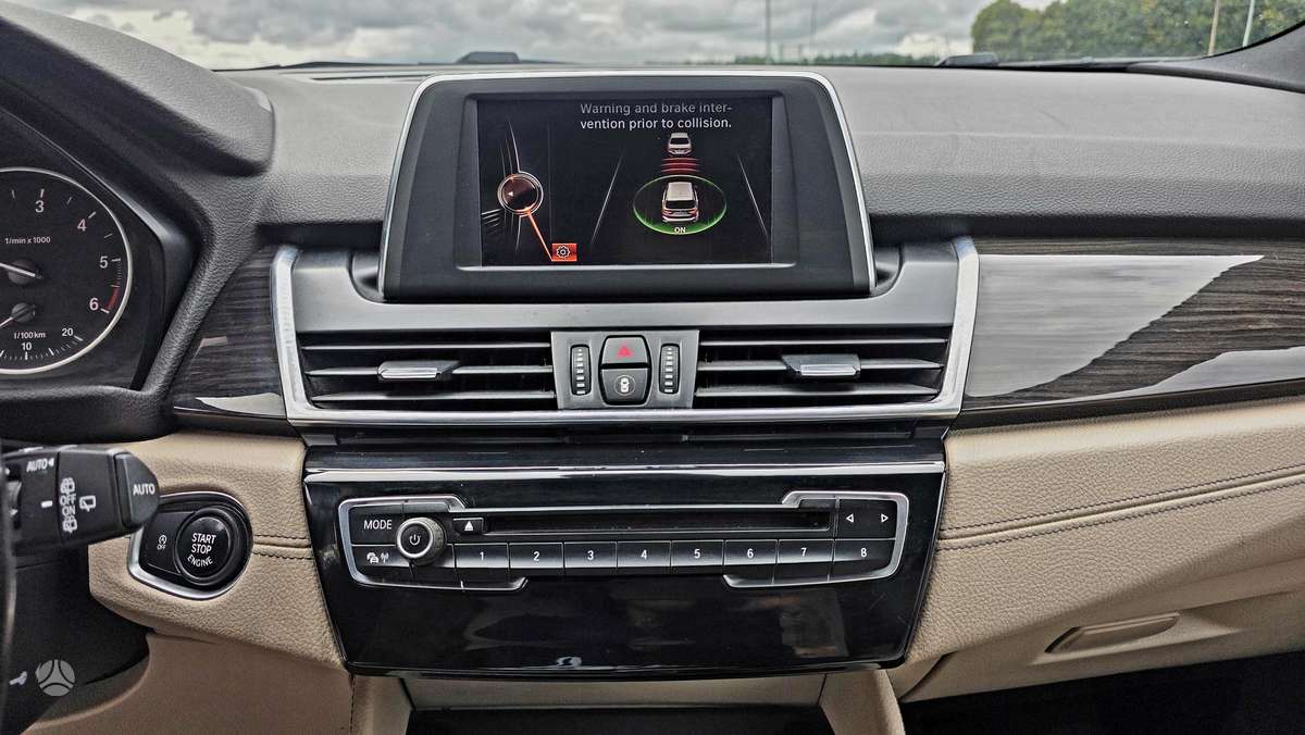 BMW 216 2015 — photo 27