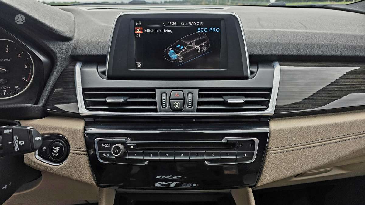 BMW 216 2015 — photo 29