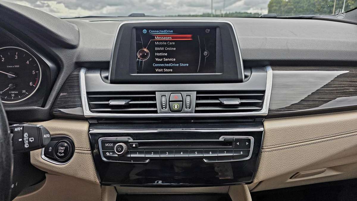 BMW 216 2015 — photo 39