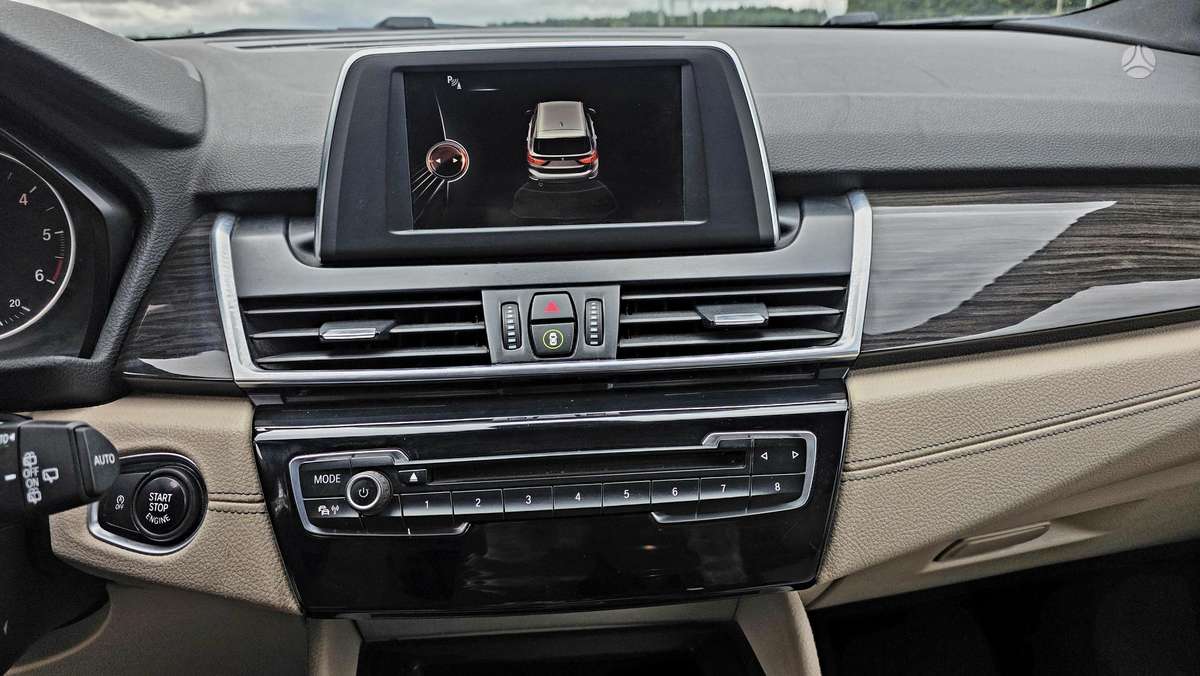 BMW 216 2015 — photo 45