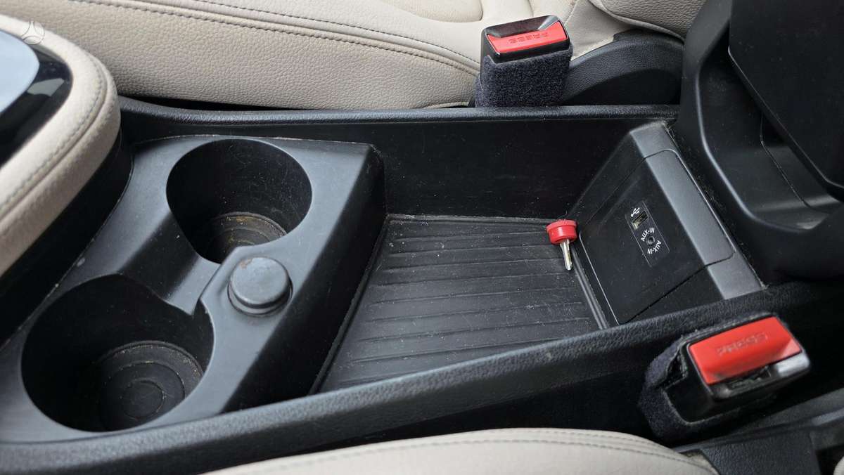 BMW 216 2015 — photo 46