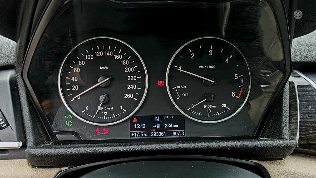 BMW 216 2015 — photo 49
